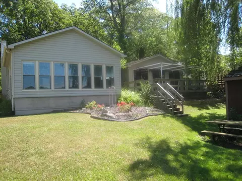 1465 Triangle Lake Rd, Howell, MI 48843 photo 9