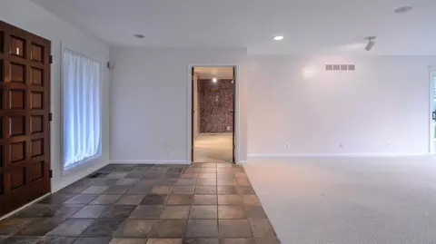 3039 Timberview Rd, Saline, MI 48176 photo 4
