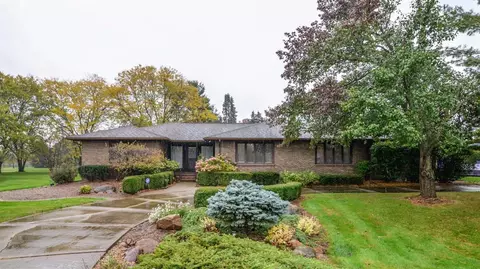 3039 Timberview Rd, Saline, MI 48176 photo 1
