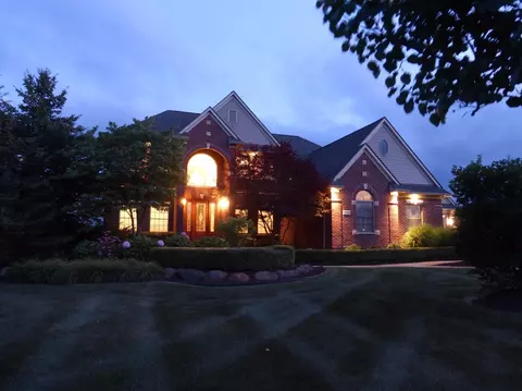 9050 Carter Dr, Saline, MI 48176 photo 8