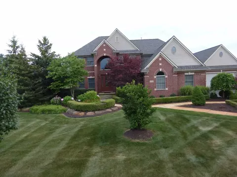 9050 Carter Dr, Saline, MI 48176 photo 1