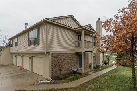 188 Commons Ct, Saline, MI 48176 photo 3