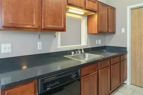 188 Commons Ct, Saline, MI 48176 photo 17
