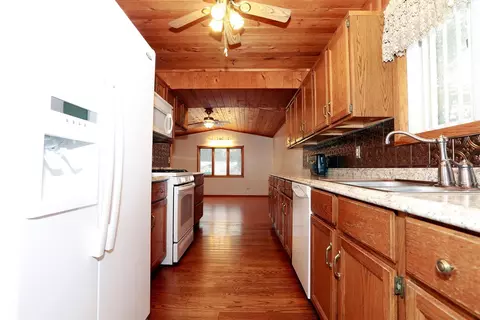9380 E Willow Rd, Willis, MI 48191 photo 4