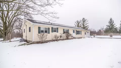 12200 Trinkle Rd, Dexter, MI 48130 photo 4