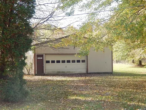 13859 Palmer Rd, Willis, MI 48191 photo 2