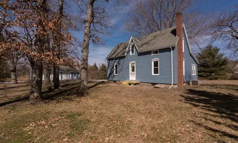 7742 Huron River Dr, Dexter, MI 48130 photo 3