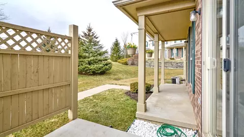 175 Commons Cir, Saline, MI 48176 photo 2