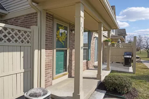 175 Commons Cir, Saline, MI 48176 photo 3