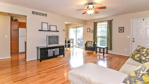 175 Commons Cir, Saline, MI 48176 photo 6