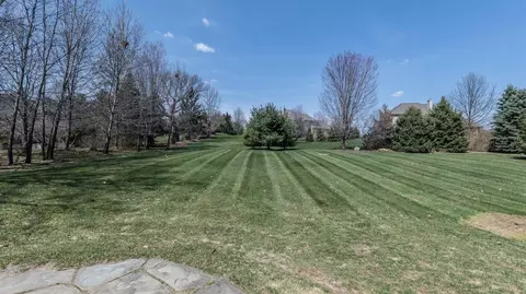 6470 Brookview Dr, Saline, MI 48176 photo 4