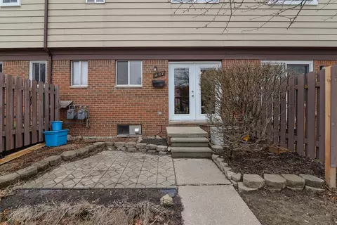 237 Sheffield, Saline, MI 48176 photo 2