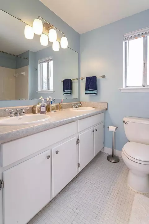237 Sheffield, Saline, MI 48176 photo 17