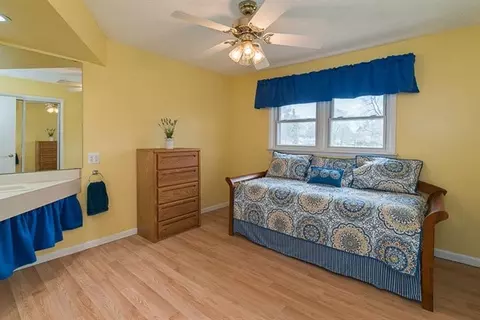 35771 Wick Rd, Romulus, MI 48174 photo 19