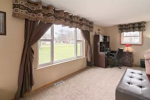 35771 Wick Rd, Romulus, MI 48174 photo 13