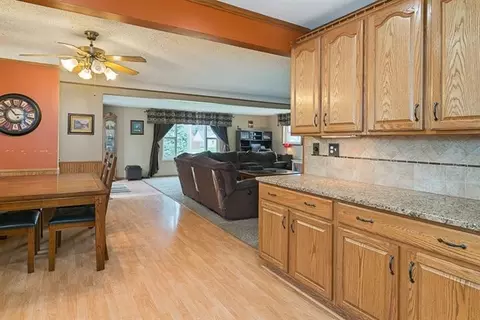 35771 Wick Rd, Romulus, MI 48174 photo 18
