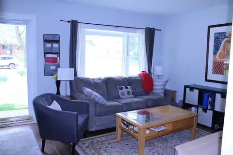 323 Spring St, Saline, MI 48176 photo 2