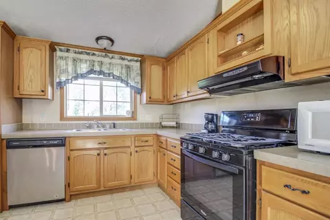 8709 Kinch Rd, Jackson, MI 49201 photo 10