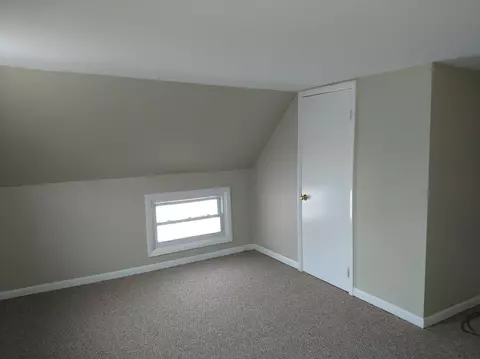 720 Irving St, Jackson, MI 49202 photo 4