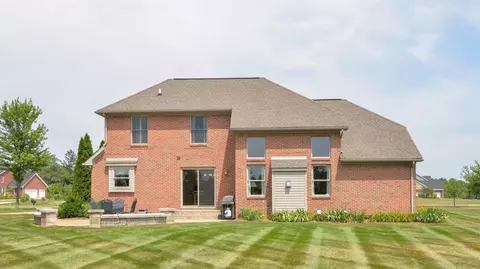 9010 Carter, Saline, MI 48176 photo 3