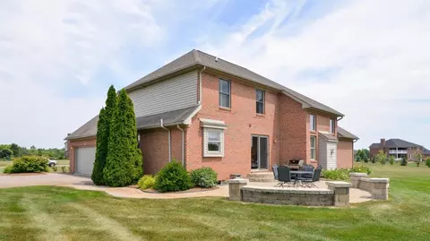 9010 Carter, Saline, MI 48176 photo 4