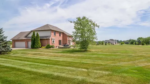 9010 Carter, Saline, MI 48176 photo 5