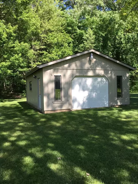 12938 Maxwell Rd, Carleton, MI 48117 photo 3
