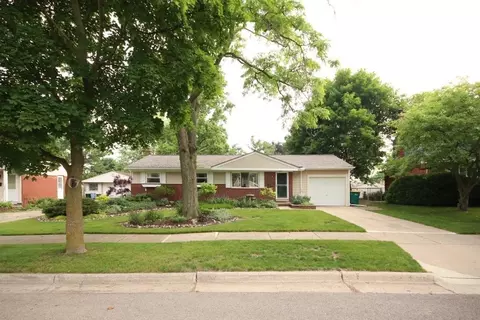 243 Tower Dr, Saline, MI 48176 photo 3