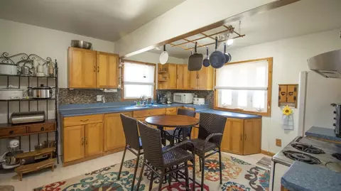 37045 Eureka Rd, Romulus, MI 48174 photo 4
