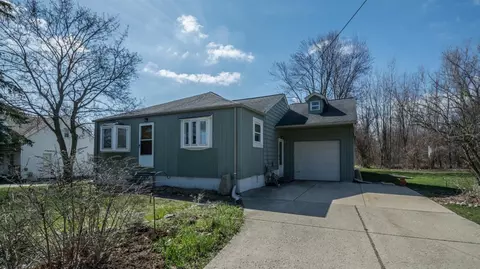 37045 Eureka Rd, Romulus, MI 48174 photo 1