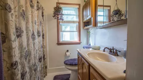 37045 Eureka Rd, Romulus, MI 48174 photo 8