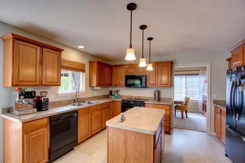 8232 Bridgeway Dr, Dexter, MI 48130 photo 3