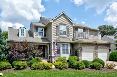 8232 Bridgeway Dr, Dexter, MI 48130 photo 2