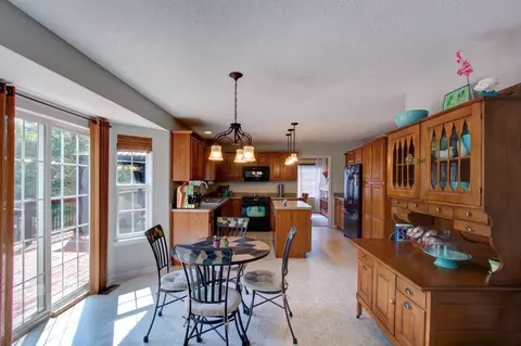 8232 Bridgeway Dr, Dexter, MI 48130 photo 6