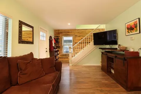 33 E Second, Milan, MI 48160 photo 4