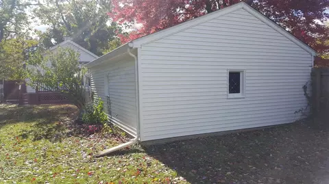 116 Austin Ave, Jackson, MI 49202 photo 9