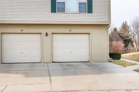 147 Commons Cir, Saline, MI 48176 photo 24