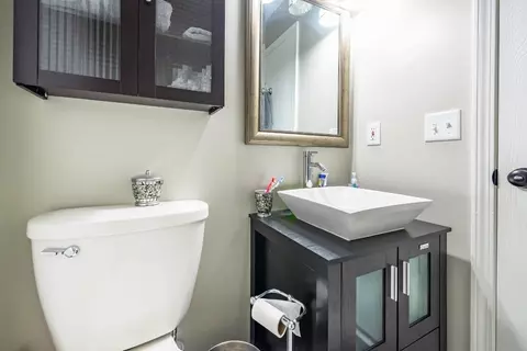 147 Commons Cir, Saline, MI 48176 photo 23