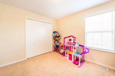 147 Commons Cir, Saline, MI 48176 photo 20