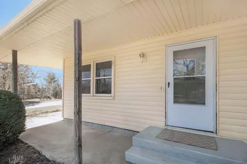 7570 Warner Rd, Saline, MI 48176 photo 5