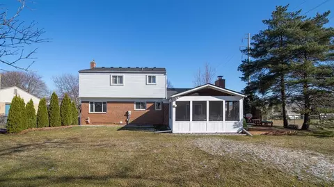 574 Marlpool, Saline, MI 48176 photo 8