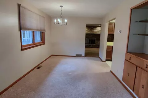 8593 Warner, Saline, MI 48176 photo 2