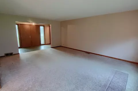 8593 Warner, Saline, MI 48176 photo 5
