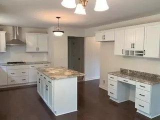 1672 Nicholas Ln, Adrian, MI 49221 photo 2