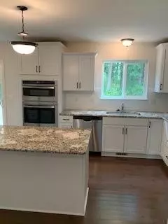 1672 Nicholas Ln, Adrian, MI 49221 photo 4