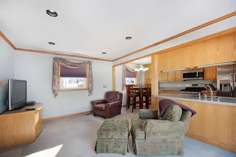 231 Harper Dr, Saline, MI 48176 photo 9