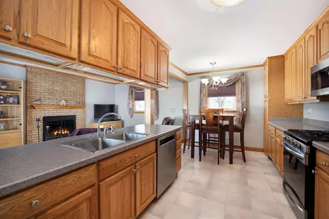 231 Harper Dr, Saline, MI 48176 photo 5