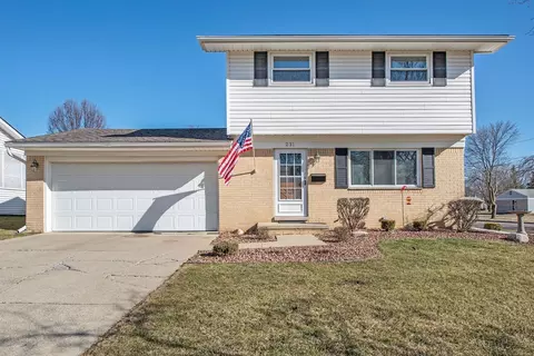 231 Harper Dr, Saline, MI 48176 photo 1