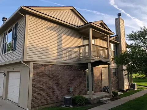 167 Commons Cir, Saline, MI 48176 photo 2