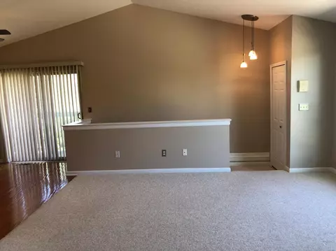 167 Commons Cir, Saline, MI 48176 photo 7